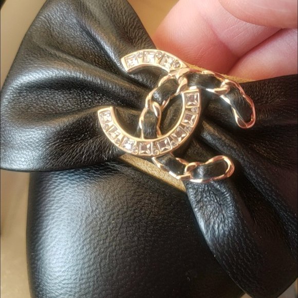 RARE Chanel CRYSTAL Leather & Suede Bow Flats size 38.5C 🎀💖😍🖤 - Picture 16 of 17